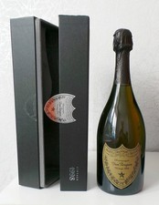 Dom Perignon 1998   0,75l(320€/L)  Inklusive originaler Geschenk Box