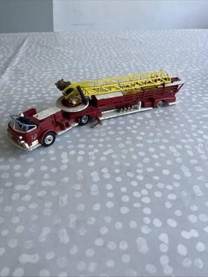 Corgi Major Toys American Lafrance Aerial Rescue Truck Ersatzteile oder Reparatur gebraucht