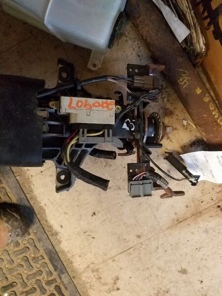 1999-2000 FORD F250 F350 SUPERDUTY TILT STEERING COLUMN W AUTO TRANSMISSION Foto 3 de 4