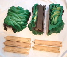 Maxim Enterprise Mountain Jungle Pass Thomas the Train Wooden Track Compatible