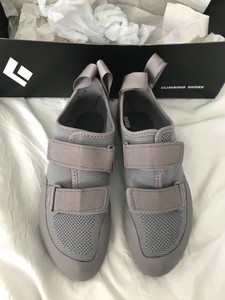 vegan climbing shoes