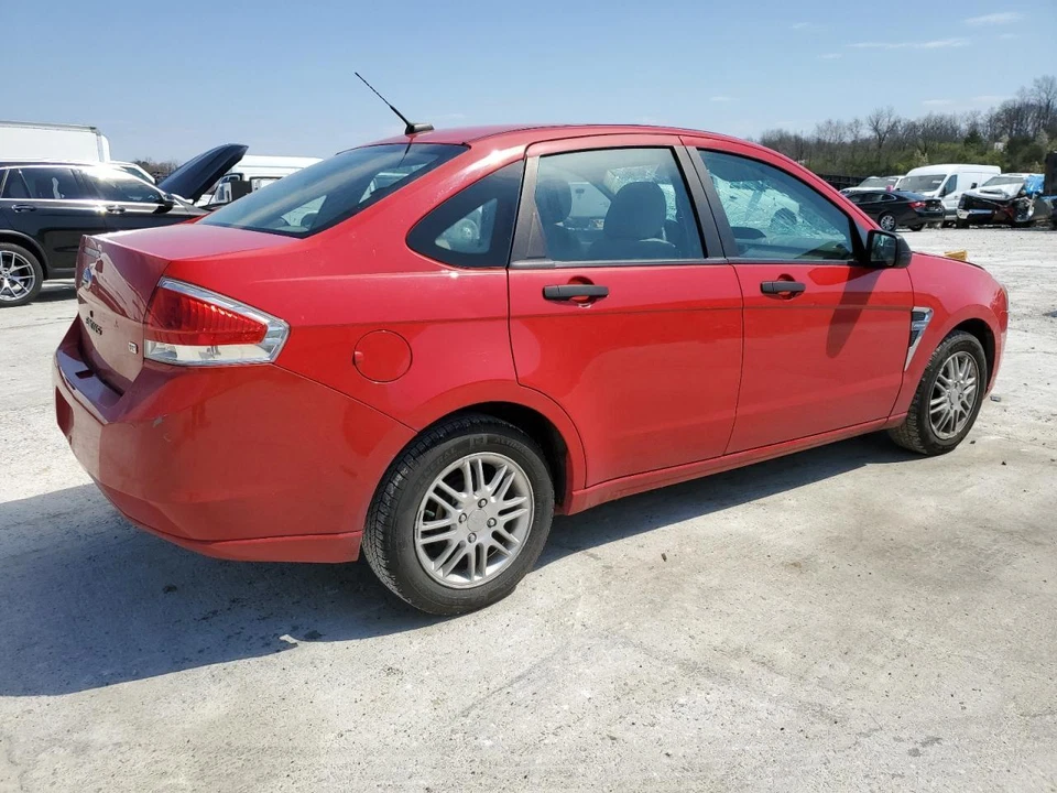 Conjunto de filtro de aire usado se adapta a: Ford Focus 2008 2,0 L DOHC emisiones estándar Gra Foto 3 de 4