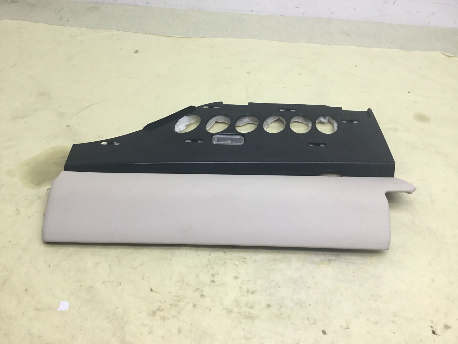 13-18 Bentley Flying Spur W12 Front Right Dash Knee Trim Panel Cover :Y