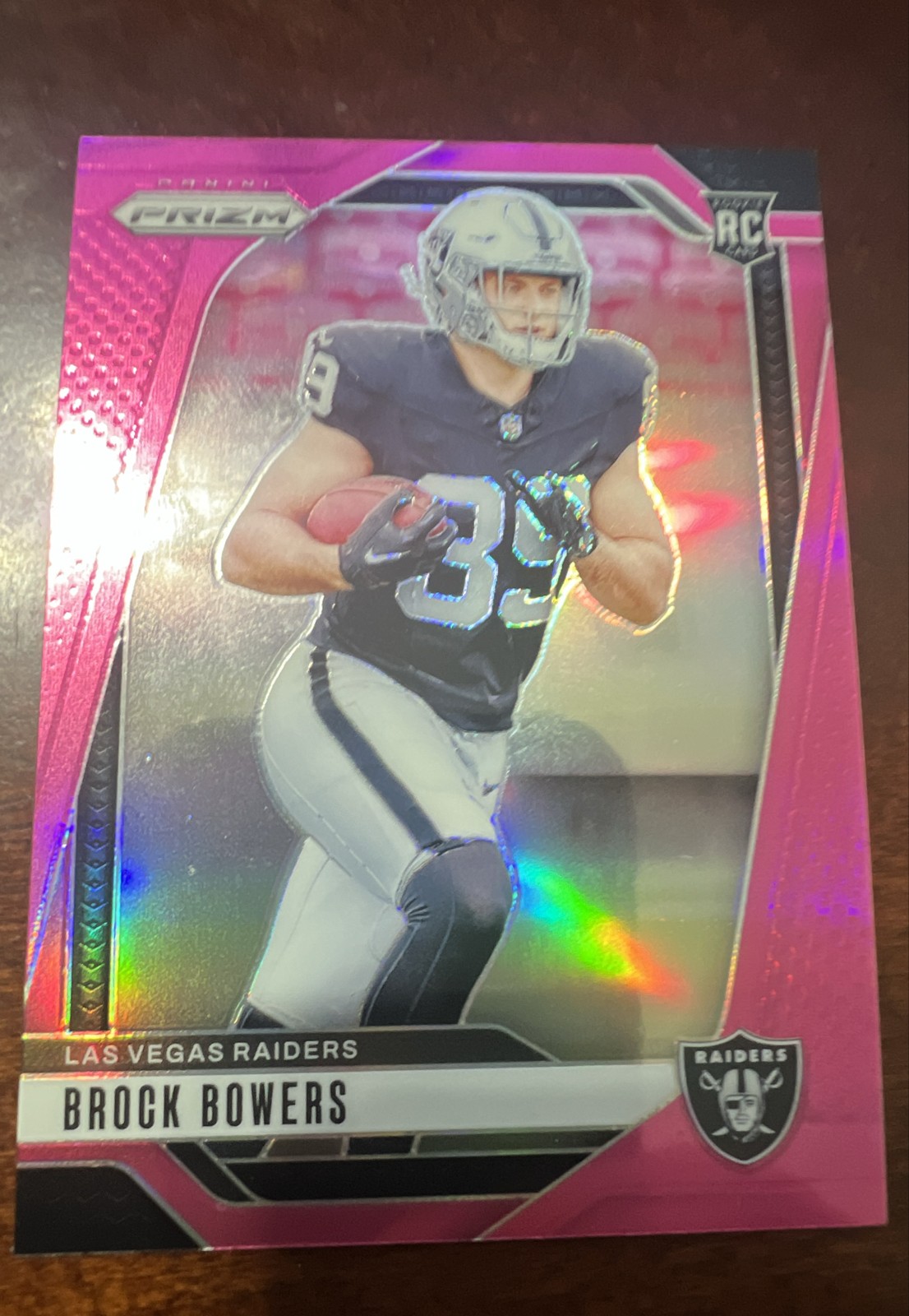 2024 Panini Prizm - Rookies Brock Bowers #315 Pink Prizm (RC) A11