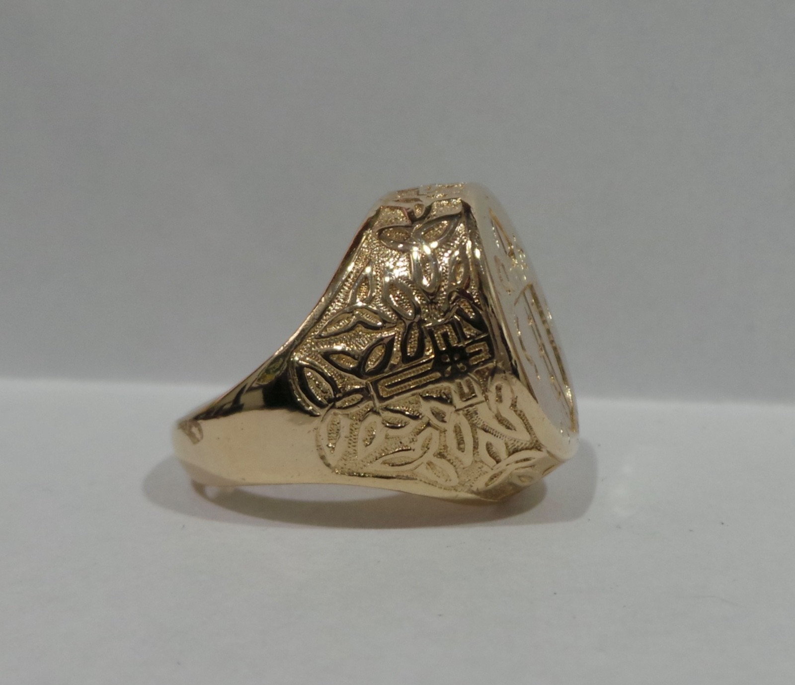 Men's Solid 14k Yellow Gold Ecclesiastical Signet… - image 8