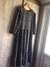 Friends Like These Black & White MIDI Dress Size 14 