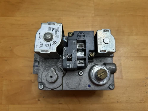 Trane White-Rodgers 36E24-205 Furnace Gas Valve Control C330926P01