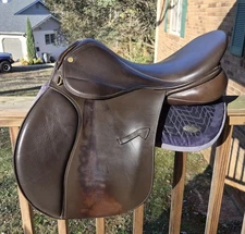 Collegiate AP English Saddle 17.5" Seat