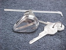 Nos Trunk Lock With Gm Keys 50 - 54 Pontiac 51 - 54 Buick 1950 Oldsmobile Nos Trunk Lock With Gm Keys 50 - 54 Pontiac 51 - 54 Buick 1950 Oldsmobile