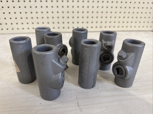-LOT OF 8 - APPLETON EYS 3/4  EXPLOSION PROOF SEAL