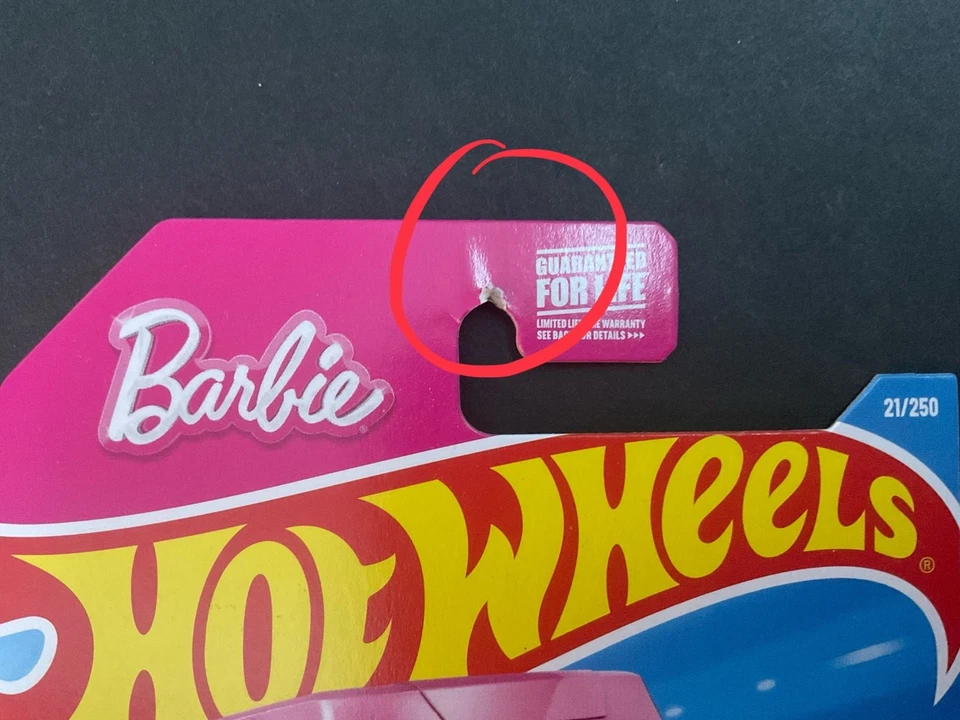 Hot Wheels BARBIE DREAM CAMPER, Pink, **. DAMAGED **,  ** BOX SHIPPING ** - Image 3 of 4