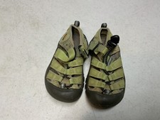 Kid s Keen Outdoor/Hiking Sandals Sz. 8 S4