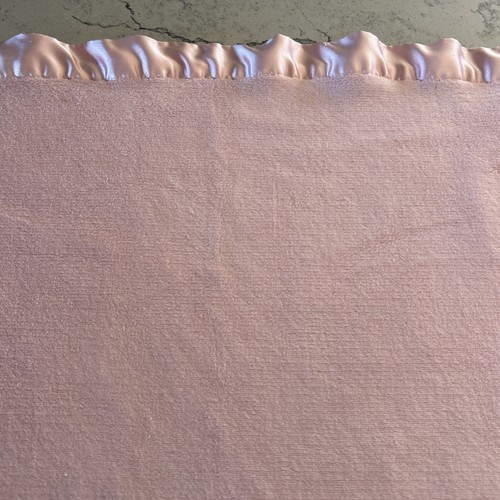 Little Giraffe 30” X 32” Pink Satin Trim Baby Blanket - Picture 7 of 21