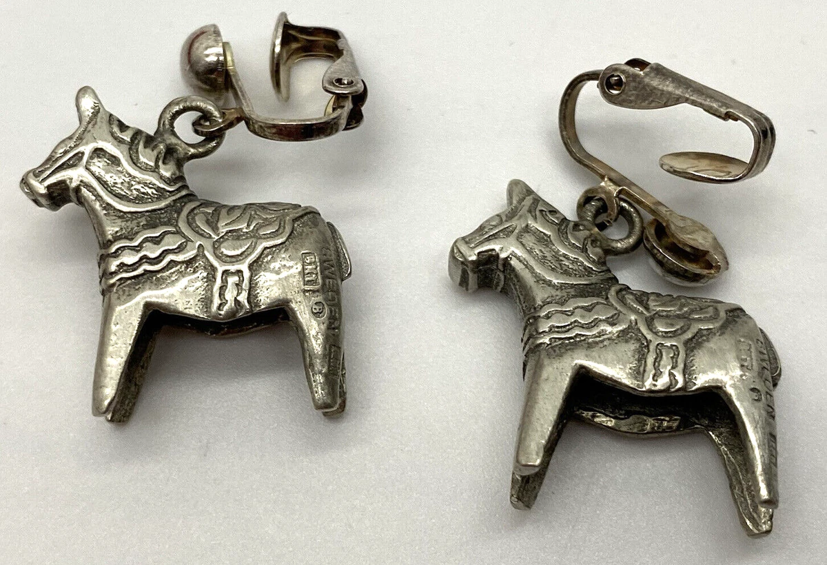 Horse clip deals on earrings