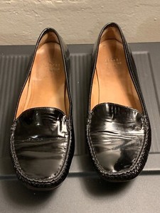 stuart weitzman moccasins