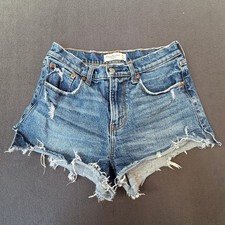 Abercrombie Fitch Womens 2 26 Curve Love Mid Rise Denim Mom Shorts Frayed Hem