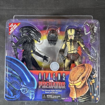 ALIENS VS PREDATOR ULTIMATE BATTLE TOYS R US EXCLUSIVE TRU NECA 2015 TWO PACK