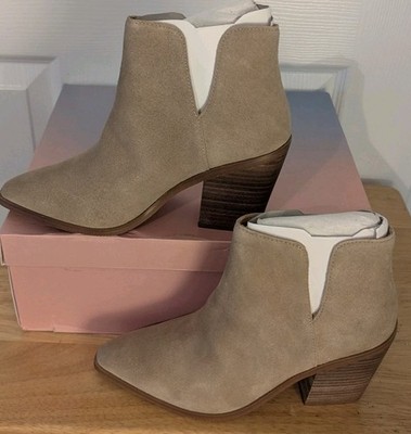 Lisa Vicky Kicky-V Western Ankle Boots Tan Suede Pointed Toe Size 8