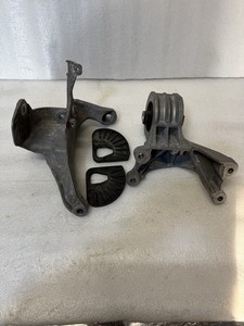 Mini One R50 85kw 1.6Benzin R53 Links 6765333 Getriebehalter Motorhalter 676533