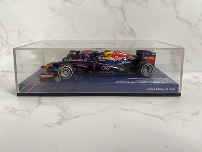 Minichamps F1 Red Bull Racing RB9 S. Vettel Winner Indian GP 2013 World Champion