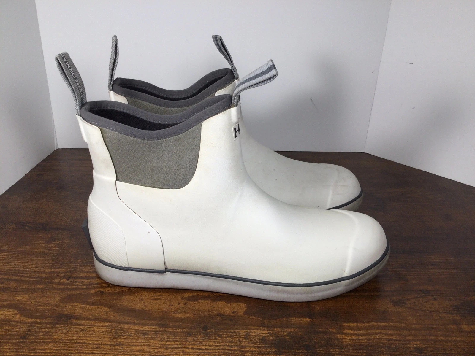 Huk Rogue Wave White Boots Men's Size 10 Performance Ice Fishing Waterproof
Opens in a new window or