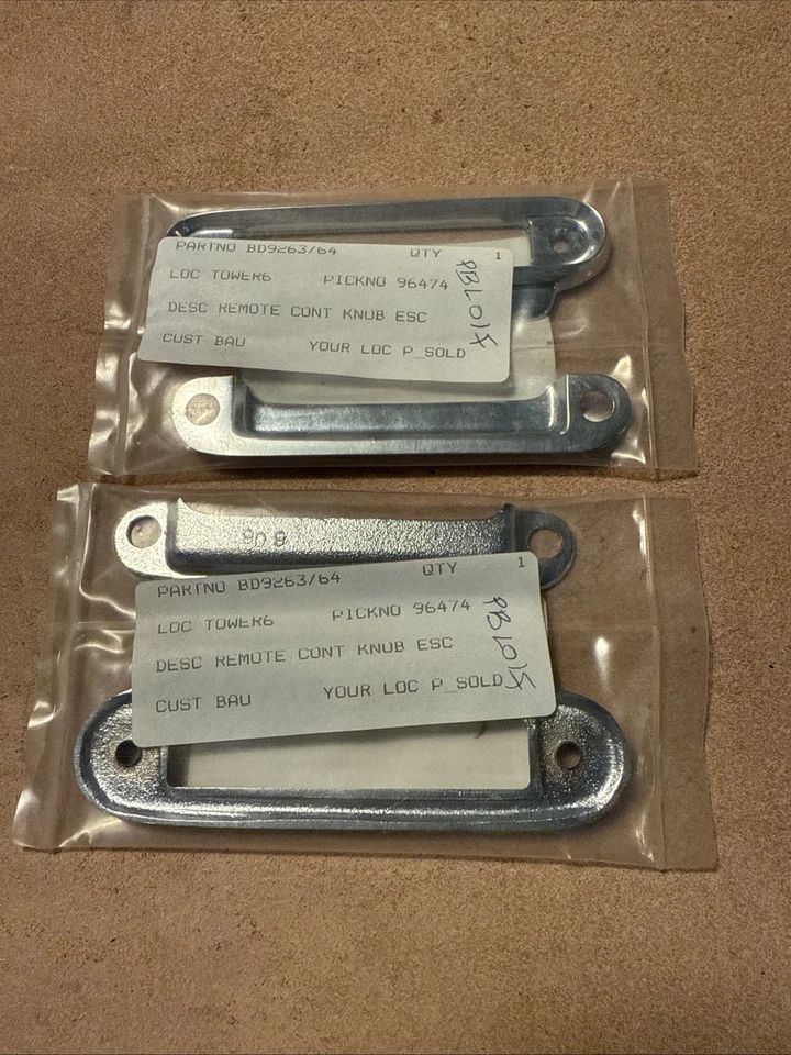 JAGUAR XK140 XK150 PERILLA PUERTA INTERIOR ESCUDOS INTERIOR Y EXTERIOR X2 BD9263/4 Foto 2 de 2