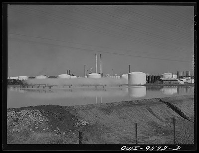 Photo:Tulsa, Oklahoma, Mid-continent refinery