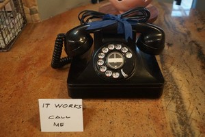 vintage telephone. North Electric Galion....... it WORKS