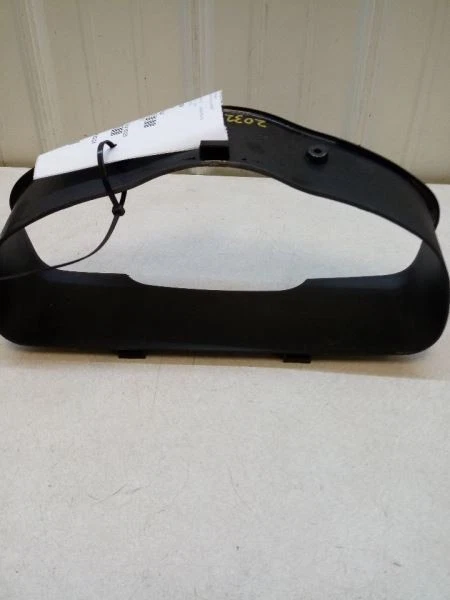 2004 HYUNDAI SANTA FE DASH SPEEDOMETER BEZEL OEM USED TESTED  - Image 3 of 4