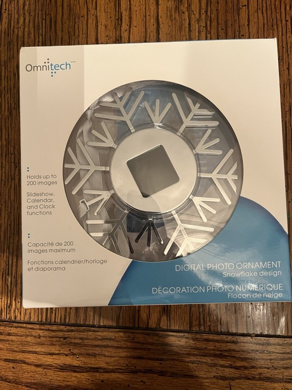 Omnitech Digital Photo Ornament Snowflake Design