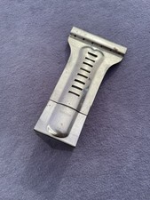 Vintage guitar tailpiece with adjustable leng...