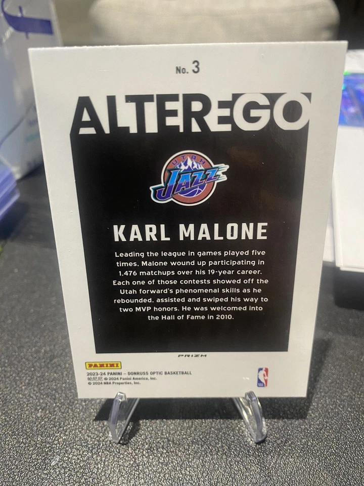 Estuche Donruss Optic Alter Ego Karl Malone SSP Hit Jazz #3 HOF CARMAN 2023-24 Foto 2 de 2