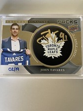 JOHN TAVARES 2018-19 Trilogy  Signature Pucks Team Logo #SP-JT 2/19