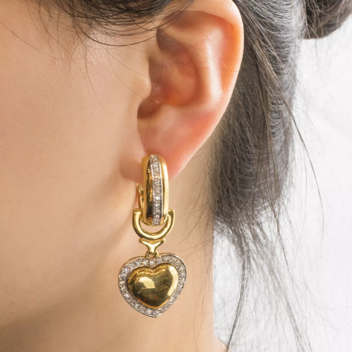 Pre owned hotsell earrings