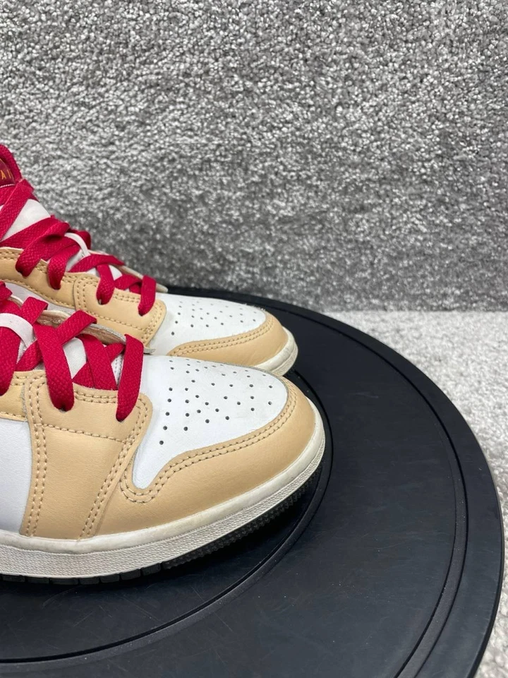 Nike Zapatos Niños Talla 5 Air Jordan 1 Media Luz Curry Blanco Tenis de Baloncesto Foto 2 de 4