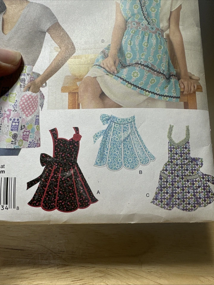 Simplicity #1934 Full & Waist Kitchen Aprons w Trim & Pockets Sz S, M, L, UNCUT - Image 4 of 4