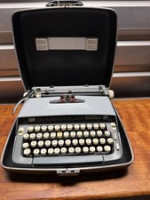 Vintage 1972 Smith-Corona Sterling Typewriter w/ Case – Untested thumbnail