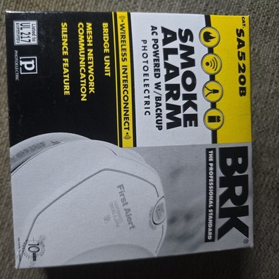 First Alert BRK SA520B Smoke Alarm AC Powered W/Backup Photoelectric Wireless