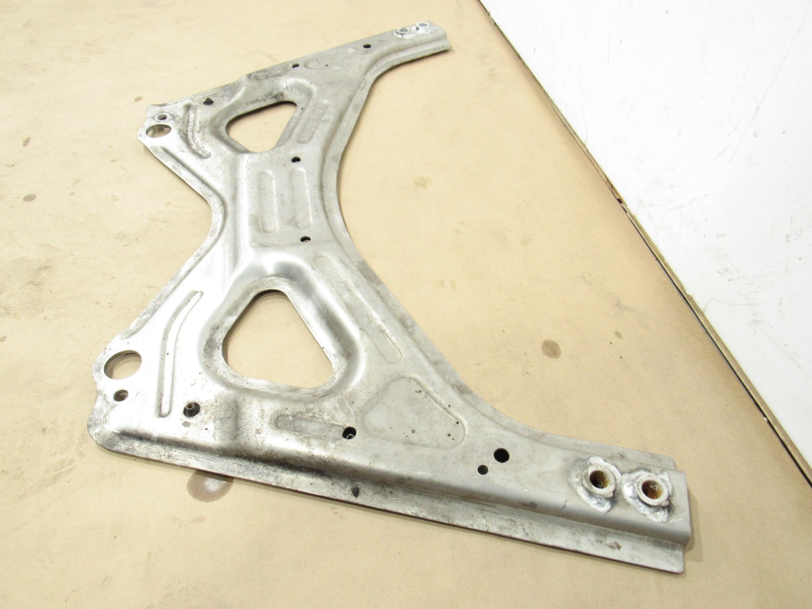 14-19 Maserati Quattroporte 2016 Front Engine Crossmember Subframe Shield ;:M