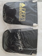 DELTA AIR LINES KEY CHAIN BLACK POUCH WE LOVE TO FLY AND IT SHOWS BRAND NEW