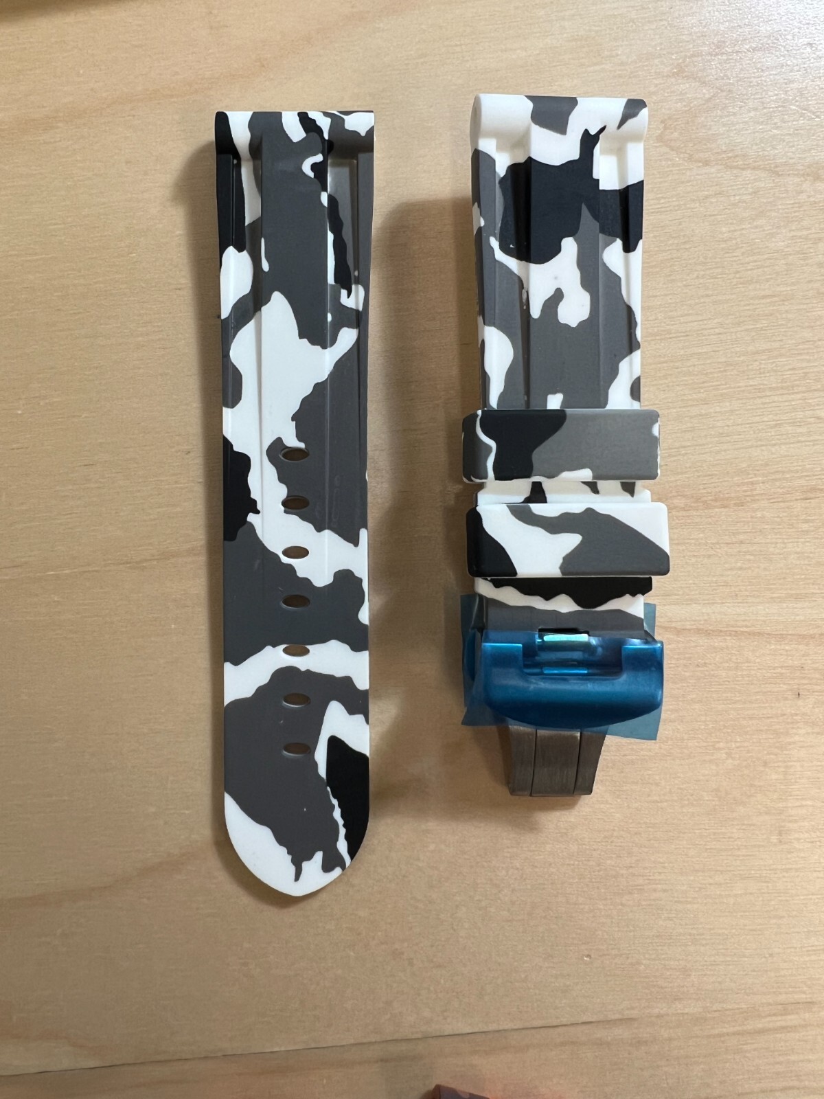 Reloj de goma camuflado gris nieve de 24 mm con correa de despliegue para Panerai Luminor