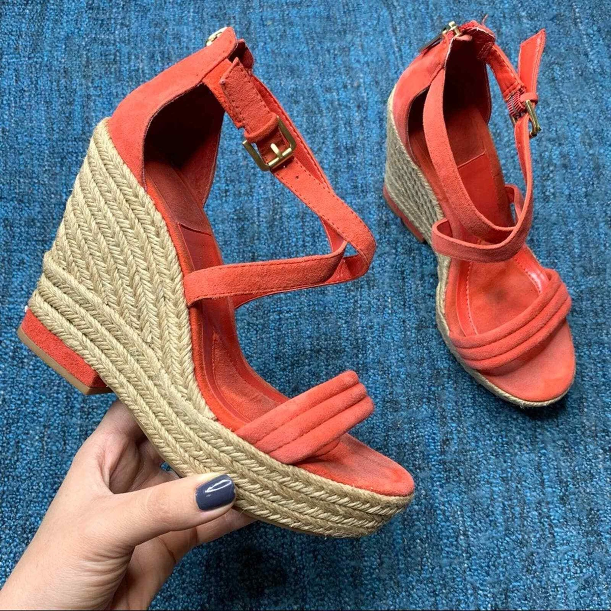 Isola wedge best sale sandals