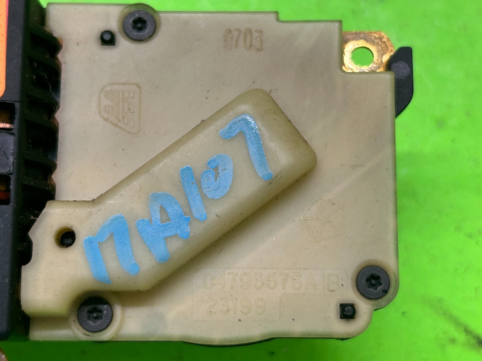 20022007 JEEP LIBERTY IGNITION STARTER SWITCH OEM eBay