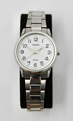 CASIO - WR 50M - 5 BAR - 1330 LTP 1303