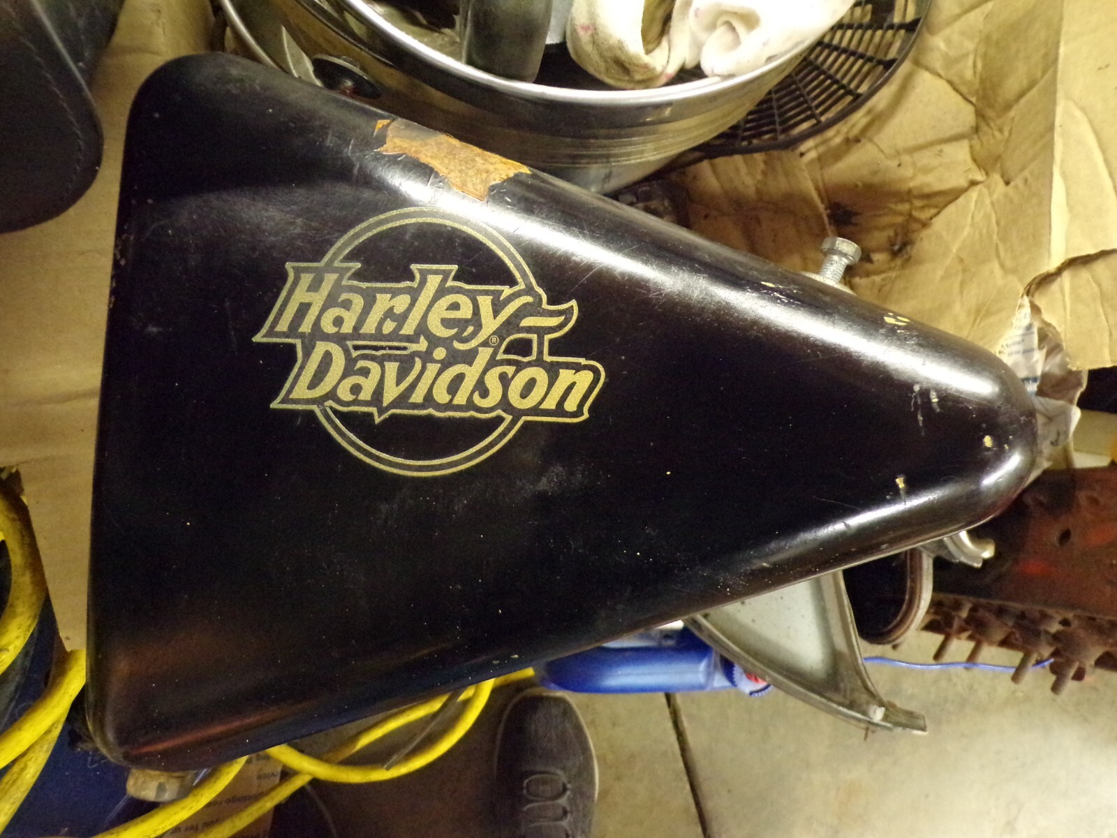 USED/OEM 1979 HARLEY 1000cc. SPORTSTER/BLACK OIL TANK W/BATTERY TRAY ASSEMBLY !!