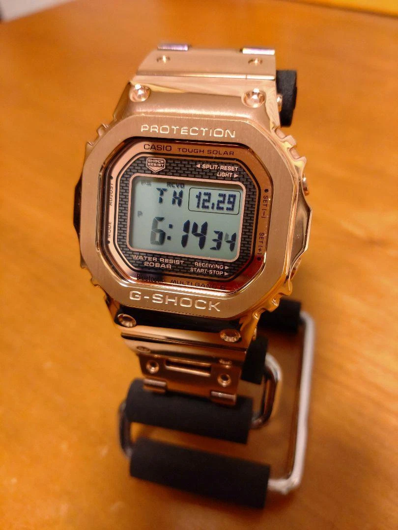 新作入荷2023 カシオ G-SHOCK GMW-B5000GD-4JF デジタル GY