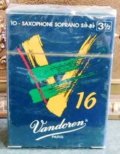 Vandoren V16 Soprano Saxophone Reeds Strength 3.5 - Box of 10 - SR7135