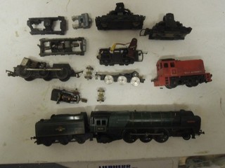 OO GAUGE HORNBY TRIANG LOCO PARTS / SPARES