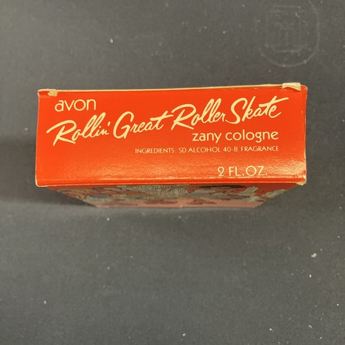 AVON Zany Cologne Rollin’ Great Rollschuh 2 oz 1980 volle Flasche mit Box NEU  - Bild 4 von 8