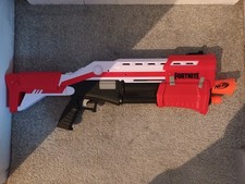 NERF Fortnite TS Pump Action Bossmerg-12 Tactical Shotgun Blaster 2 Darts